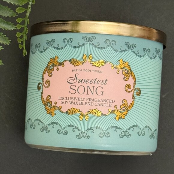 BBW Sweetest Song Bath & Body Works 3 Wick Candle - Picture 5 of 10